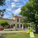 Le Relais De La Chouette Oda ve Kahvaltı