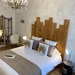 Le Relais De La Chouette Oda ve Kahvaltı