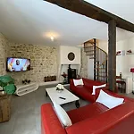 Le Relais De La Chouette Oda ve Kahvaltı Berson