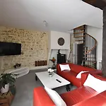 Le Relais De La Chouette Oda ve Kahvaltı Berson