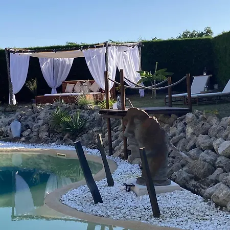 ベッド・アンド・ブレックファスト Le Relais De La Chouette Berson