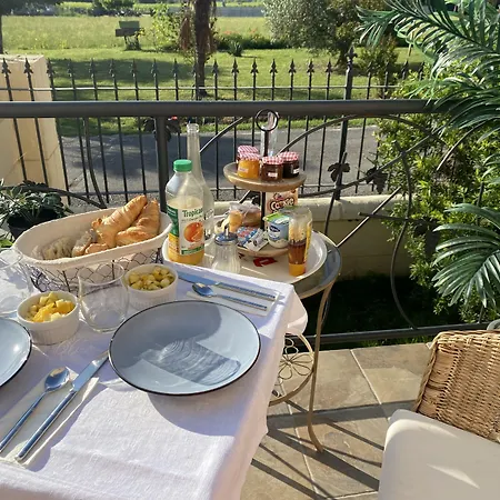 Frühstückspension Le Relais De La Chouette Berson