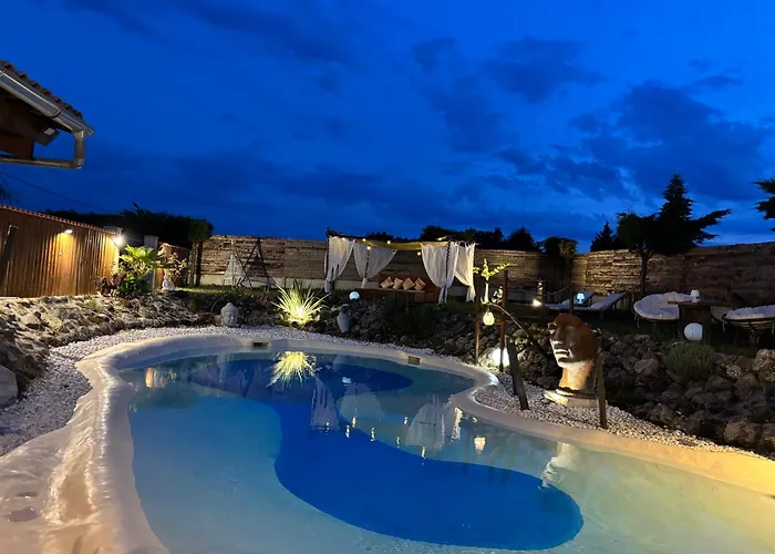 Le Relais De La Chouette Bed & Breakfast 4*